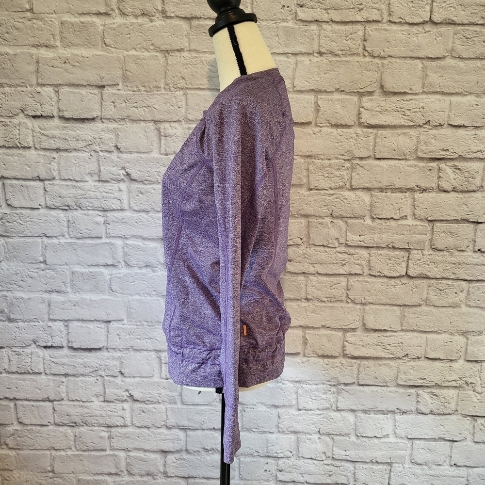 Lucy light heather purple long sleeve scoop neck thumb hole cuff top size S - Picture 5 of 10